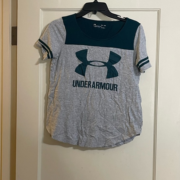 Under Armour Tops - Under Armour tshirt. Teal and gray. Size small.